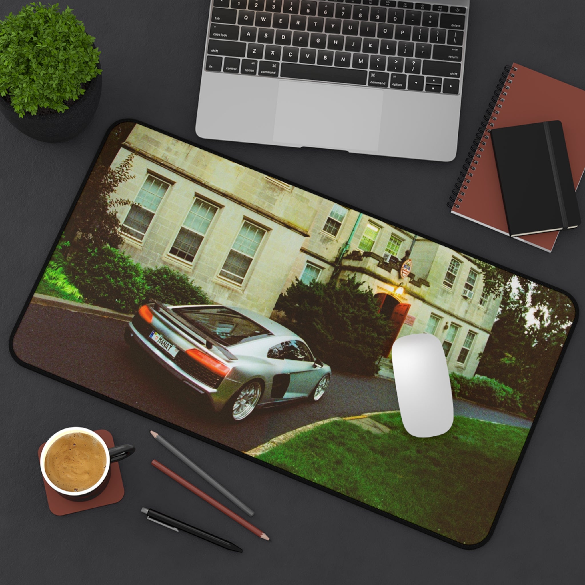 PURIST R8 DESK MAT